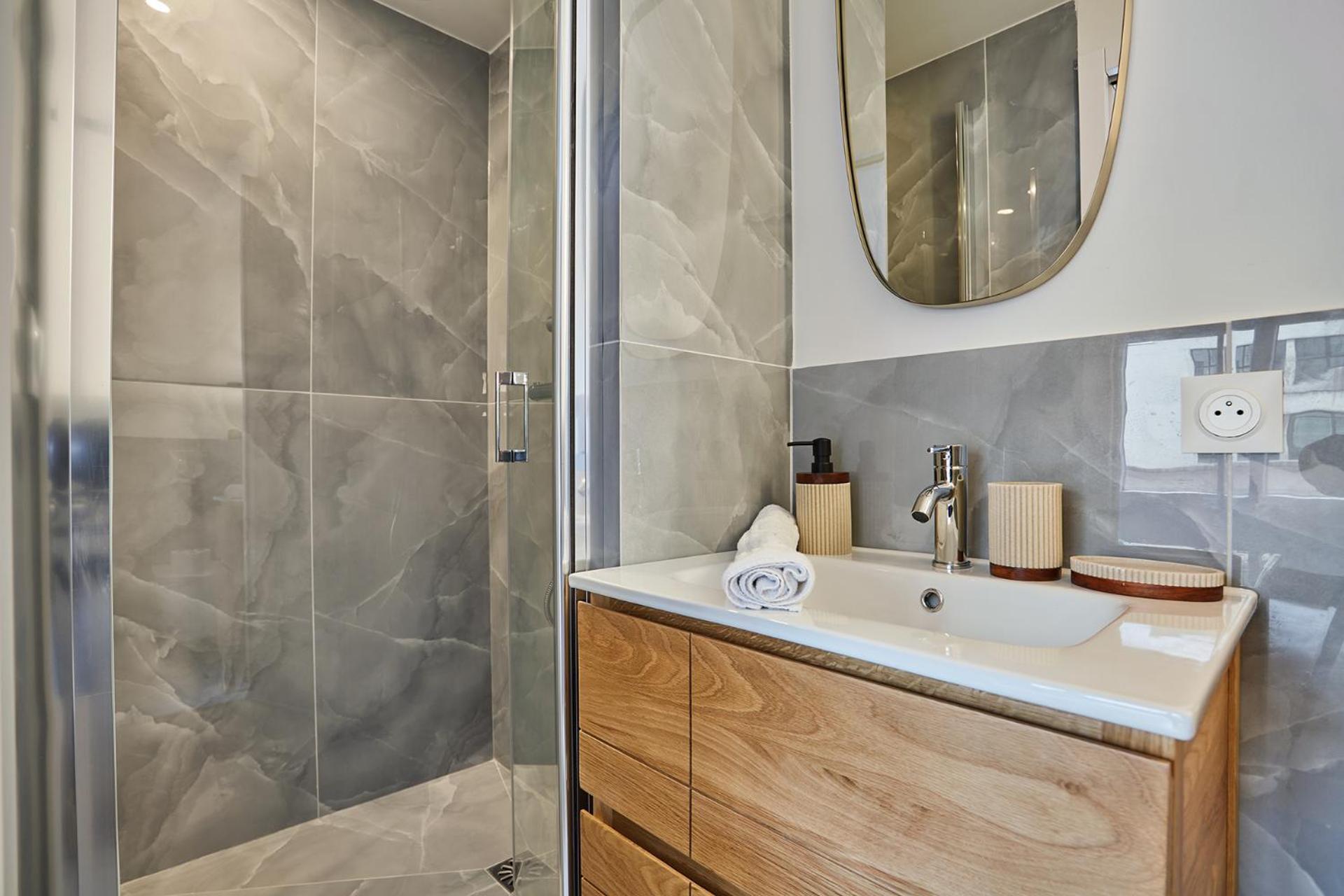 Centre De By Studioprestige Paris