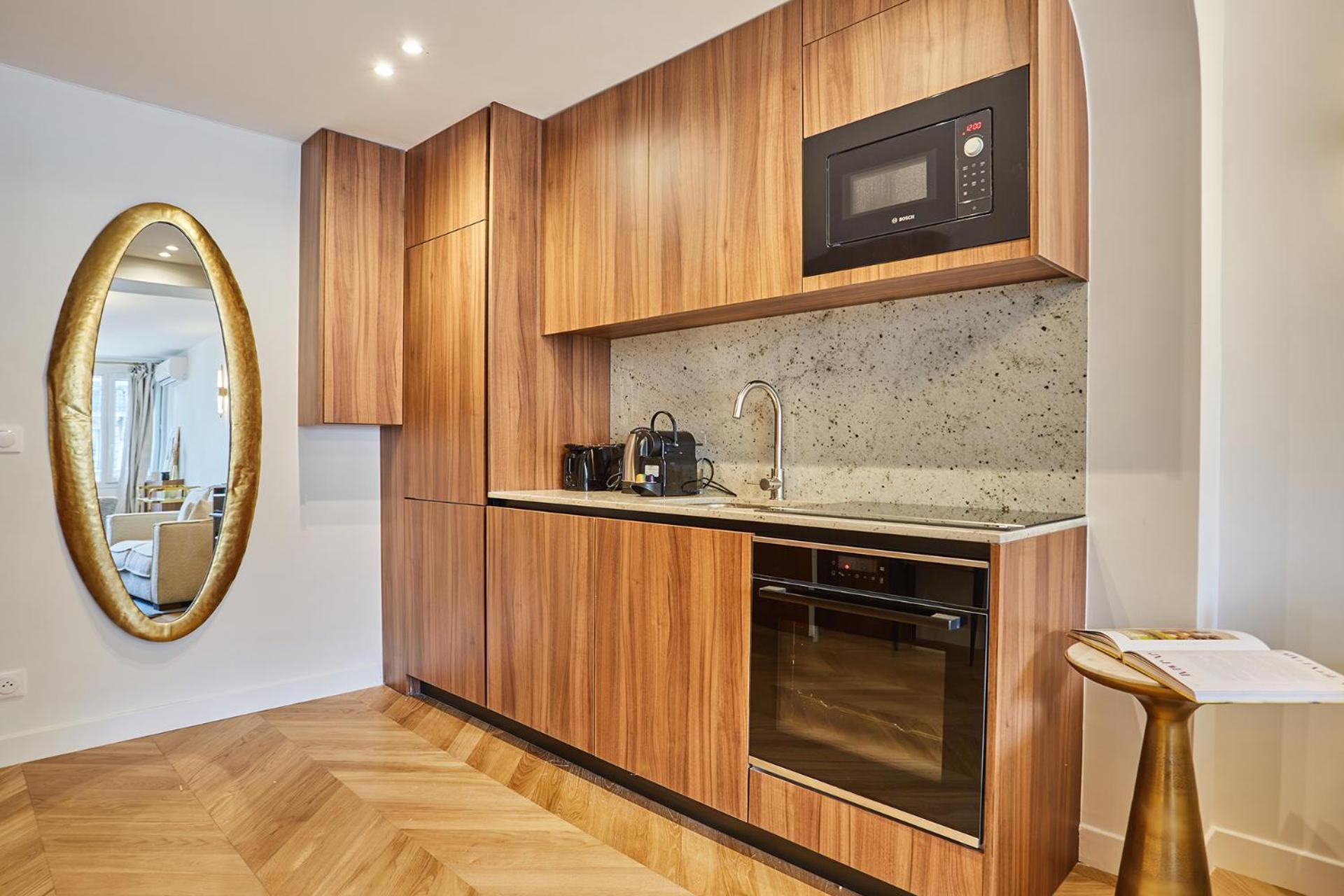 Centre De By Studioprestige Paris