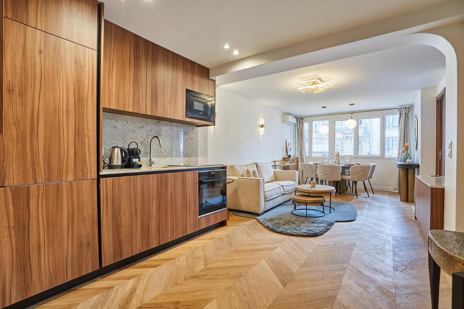 Apartment Centre De By Studioprestige *